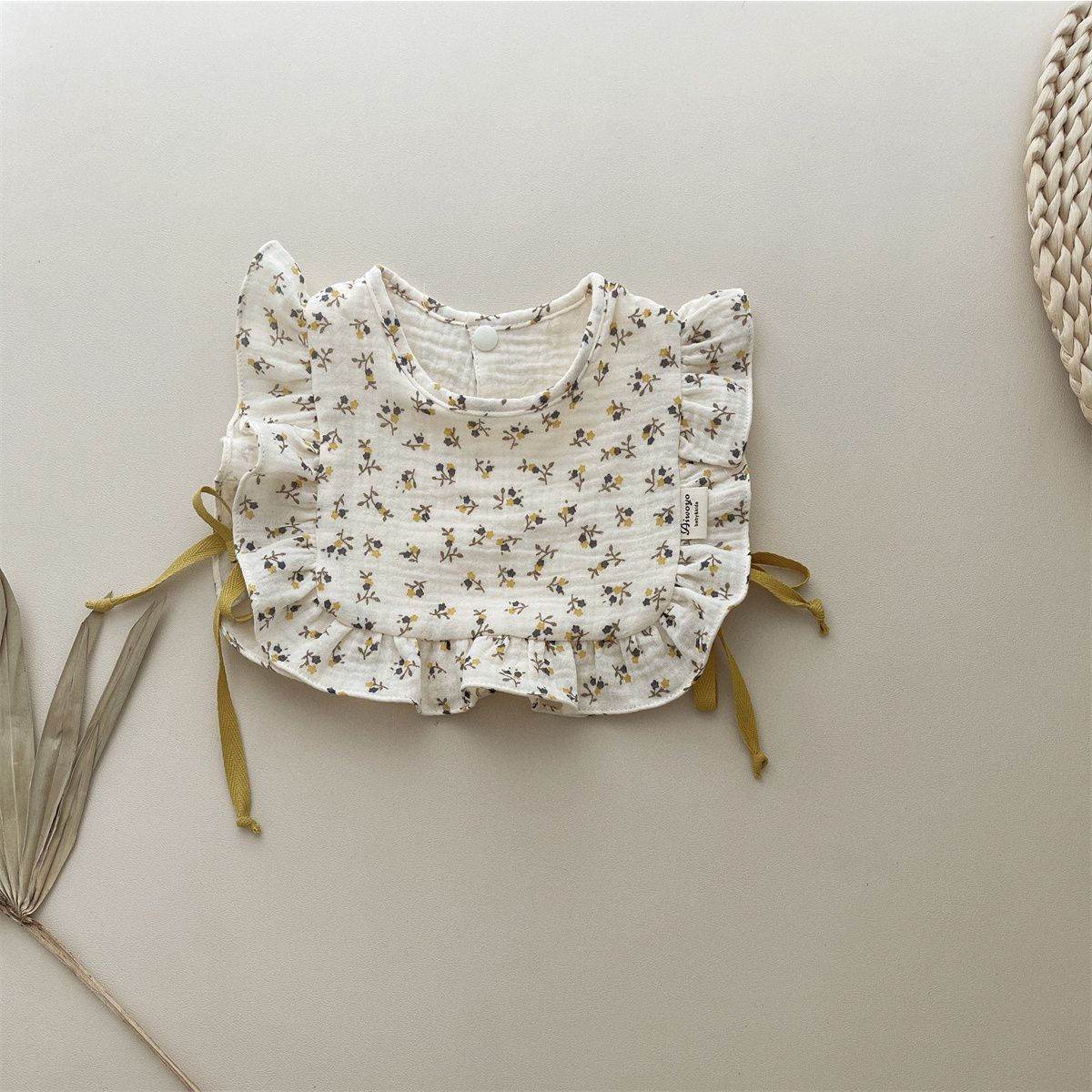 Ruffled Infant 4-layer Cotton Gauze Saliva Towel